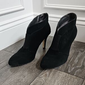 Adrienne Vittadini Black Heeled Boots